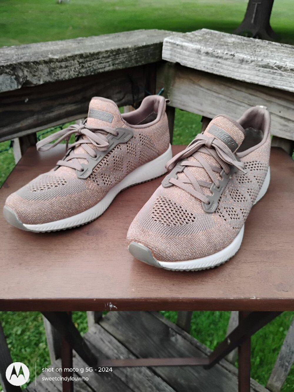 Skechers BOBS sneakers in rose gold bronze knit material WOMENs Size 11